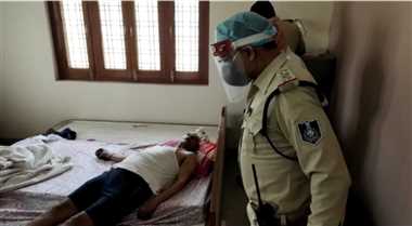 Chhatarpur : घर के बेडरूम में पड़ा मिला डाक्टर का शव